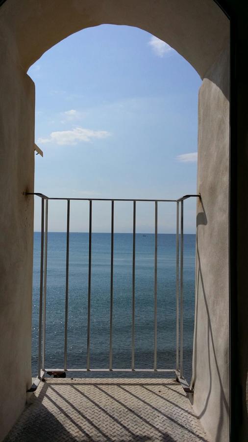 Balcone Sulla Spiaggia Cefalù Zewnętrze zdjęcie