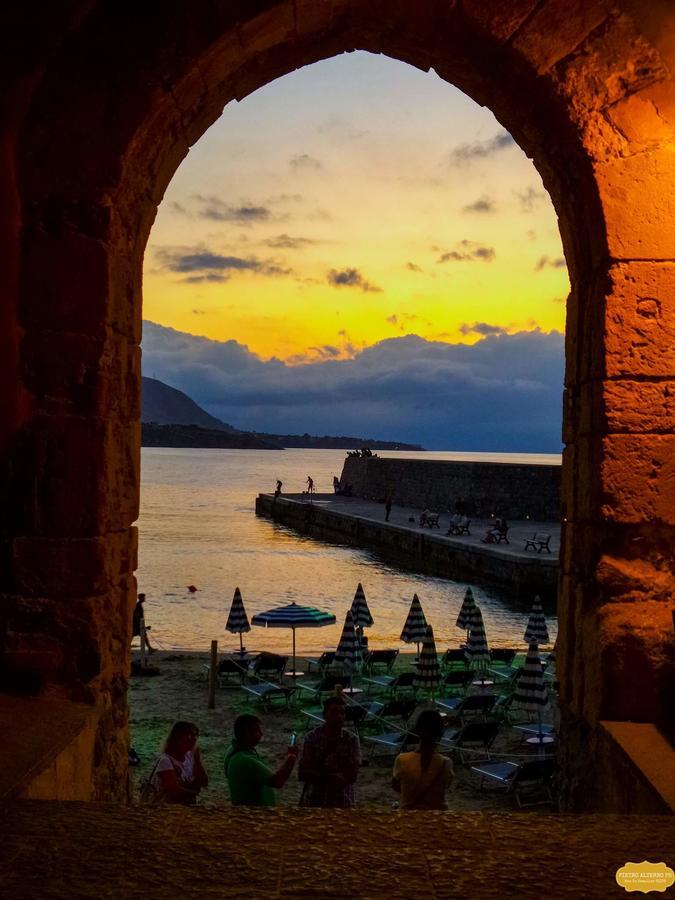 Balcone Sulla Spiaggia Cefalù Zewnętrze zdjęcie